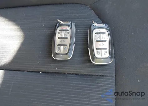 2017 Chrysler Pacifica Touring z USA, uszkodzony, nr VIN 2C4RC1DG0HR663808